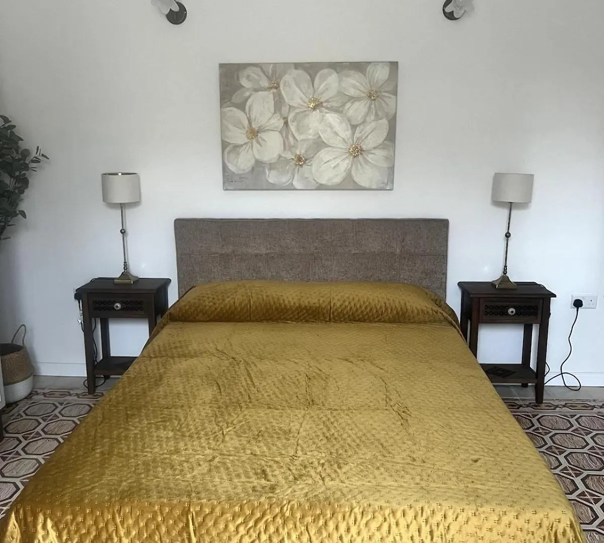 Entire House Highly Central Near Valletta - Holliday Planning Service - Adults, Family Historic, Gastronomical, Events & Summer Holidays - Wifi - Parking - Non-Sharing Msida 0*,  Malta