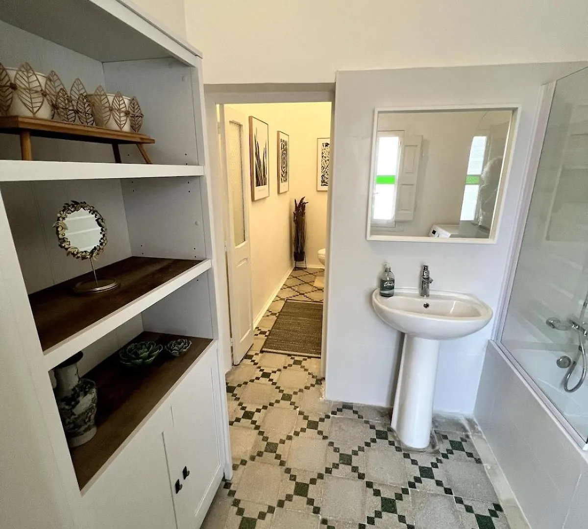 Entire House Highly Central Near Valletta - Holliday Planning Service - Adults, Family Historic, Gastronomical, Events & Summer Holidays - Wifi - Parking - Non-Sharing Msida Holiday home