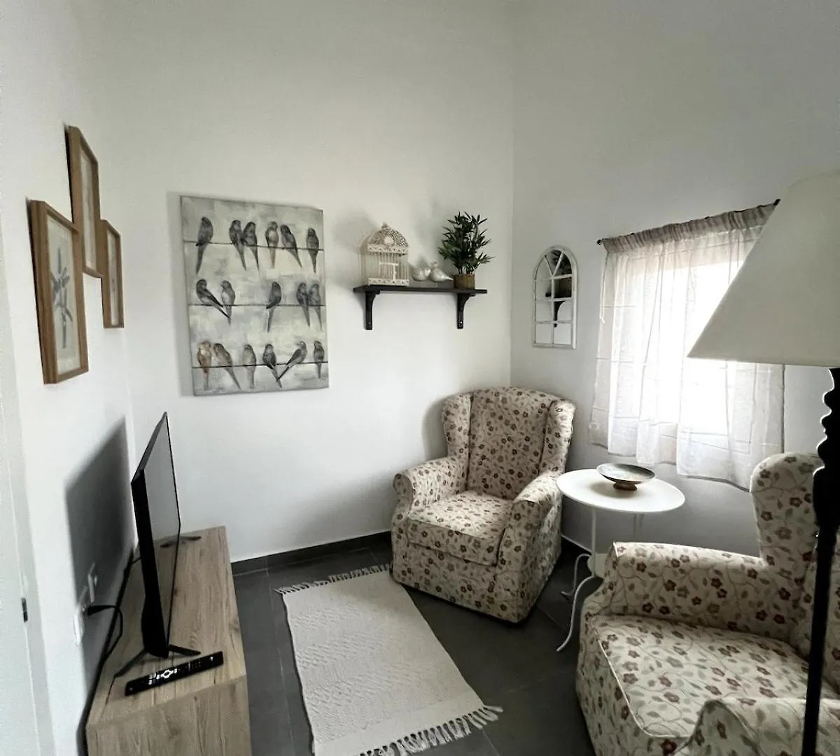 Entire House Highly Central Near Valletta - Holliday Planning Service - Adults, Family Historic, Gastronomical, Events & Summer Holidays - Wifi - Parking - Non-Sharing Msida