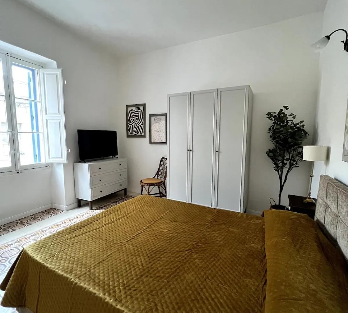 Entire House Highly Central Near Valletta - Holliday Planning Service - Adults, Family Historic, Gastronomical, Events & Summer Holidays - Wifi - Parking - Non-Sharing Msida 0*,